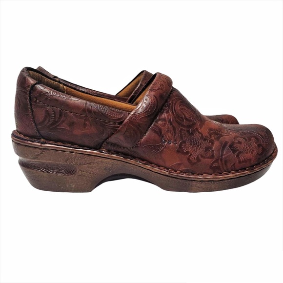 B.O.C. Peggy Slip-On Clog Nursing Clog Faux Leather Size 9 Embossed Deaign - Picture 12 of 15